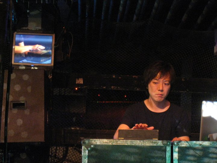 259945_152836424785292_2950637_n